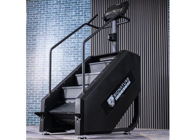     Signature Fitness Continuous Climber Commercial Grade Stair Stepping Machine